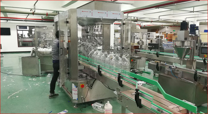 全自動(dòng)食用油灌裝生產(chǎn)線，大豆油灌裝生產(chǎn)線